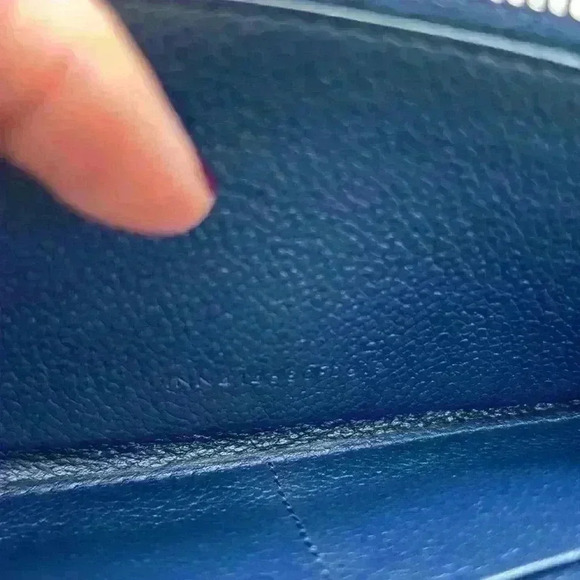 YSL Zippy Leather Long Wallet Navy Blue lovely style and great fall color - Picture 13 of 13